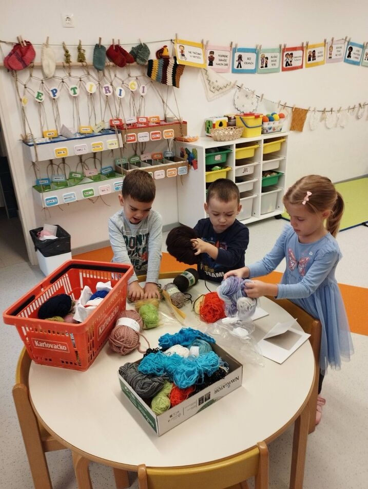 IMG 36d5a79ae89b6397a9689af616664eb8 V optimized 200