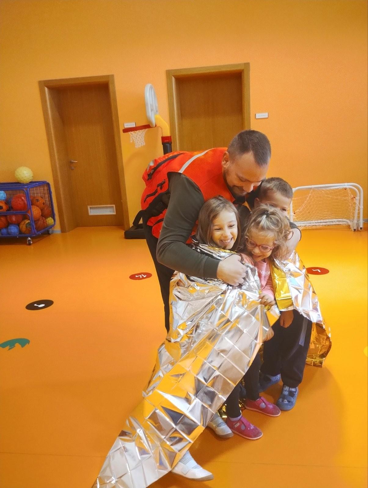 IMG a19b866c4080b68e19d3a5736b312602 V