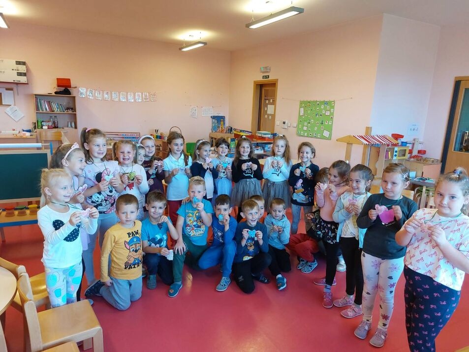 IMG c01efcda498fe6270f77934a01a34819 V optimized 200