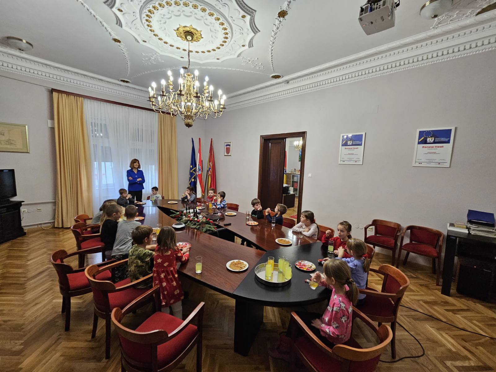 IMG e2ff65cec72b8a6debafe41388a64b58 V